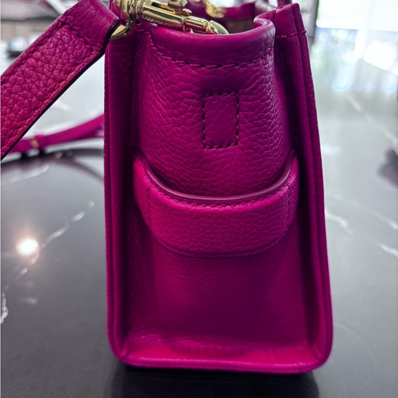 Marc Jacobs Small Hot Pink Leather Tote Bag - Picture 6 of 12